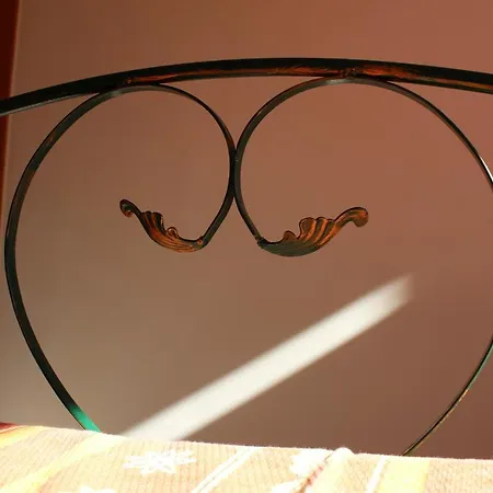 Bed & Breakfast Il Giardino Di Alba 3*
