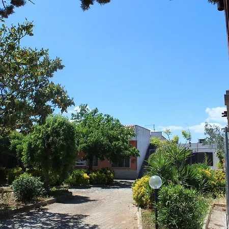 Il Giardino Di Alba Frühstückspension *